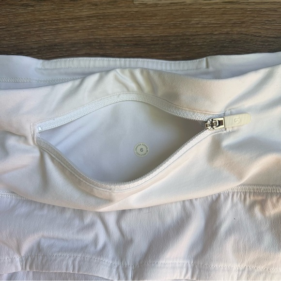 Lululemon Speed Up Short Long *4" White - Picture 6 of 9